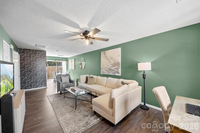 6483 Saint Bernard Way, Charlotte, NC 28269