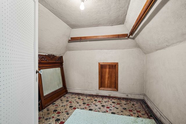1 Lewis Ave, Salisbury, MA 01952