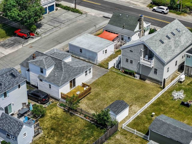 1 Lewis Ave, Salisbury, MA 01952