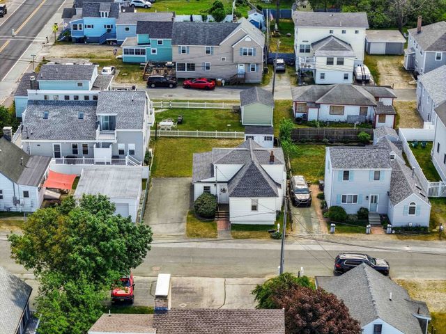 1 Lewis Ave, Salisbury, MA 01952