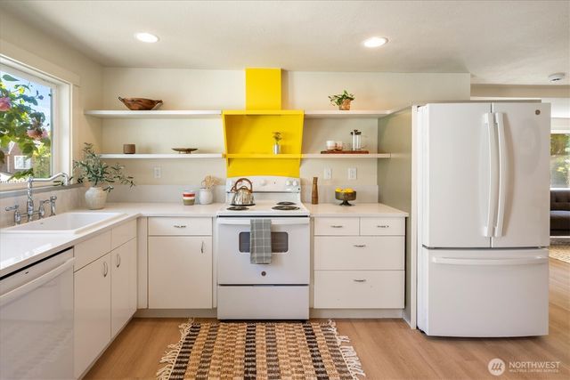 1103 E 71st Street, Tacoma, WA 98404