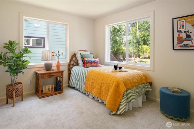 1103 E 71st Street, Tacoma, WA 98404
