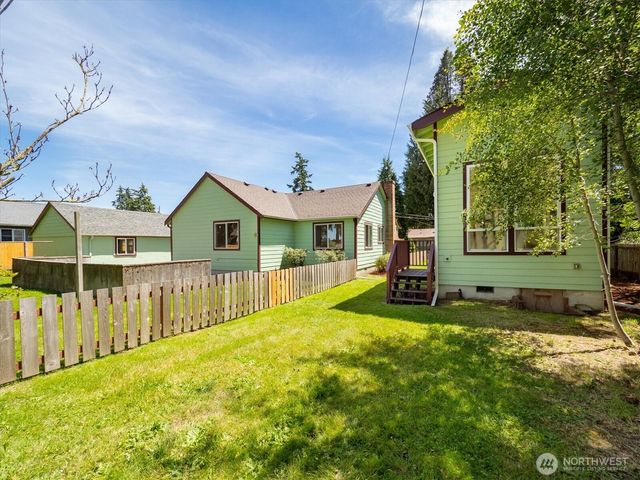 1103 E 71st Street, Tacoma, WA 98404