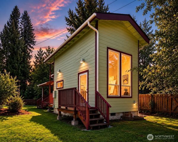 1103 E 71st Street, Tacoma, WA 98404
