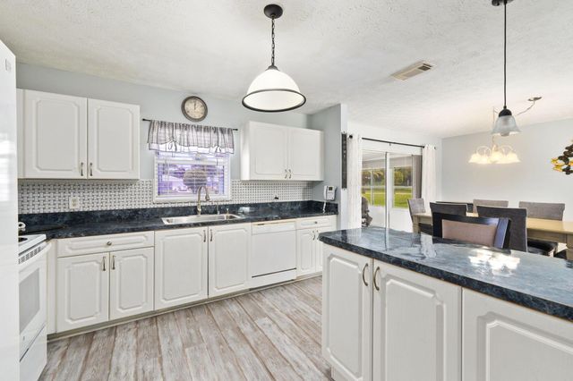 5713 Spindle Place, Fort Pierce, FL 34982