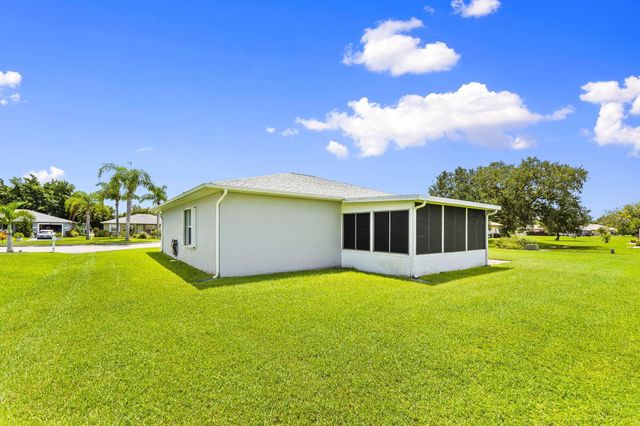 5713 Spindle Place, Fort Pierce, FL 34982