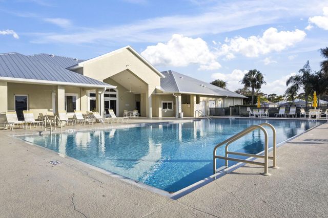 5713 Spindle Place, Fort Pierce, FL 34982