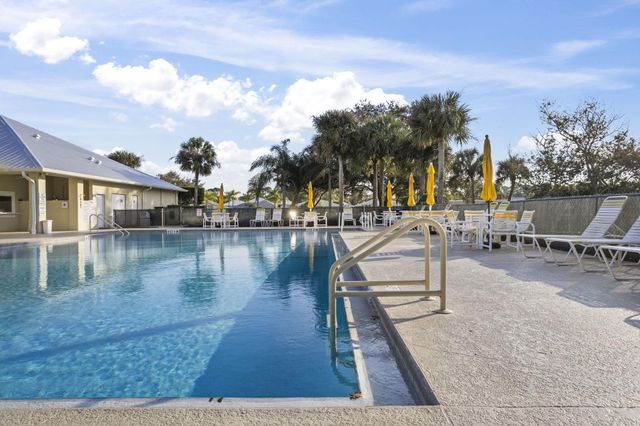 5713 Spindle Place, Fort Pierce, FL 34982