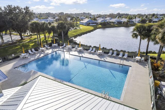 5713 Spindle Place, Fort Pierce, FL 34982