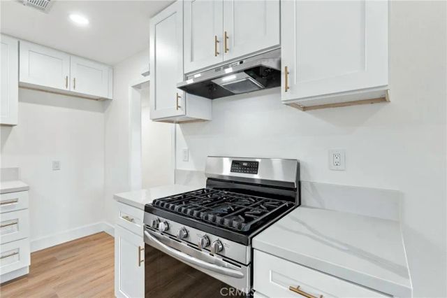 1404 Ivan Avenue, Bakersfield, CA 93304
