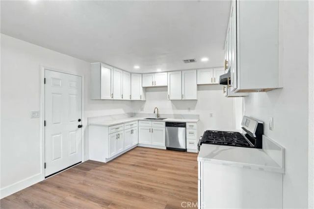1404 Ivan Avenue, Bakersfield, CA 93304