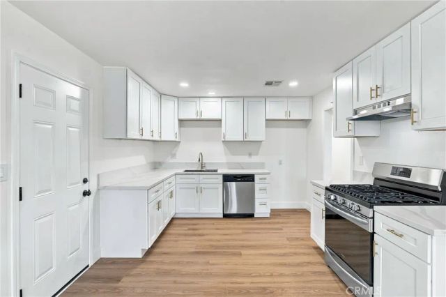 1404 Ivan Avenue, Bakersfield, CA 93304