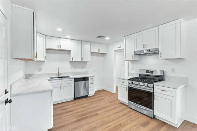 1404 Ivan Avenue, Bakersfield, CA 93304