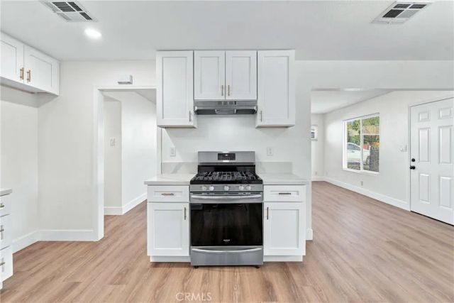 1404 Ivan Avenue, Bakersfield, CA 93304
