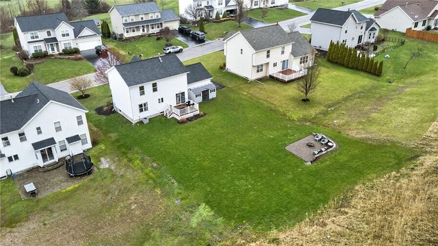 441 Parkside Trail, Walworth, NY 14502