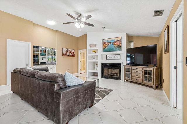 1563 MISTY PLATEAU TRAIL, Clearwater, FL 33765
