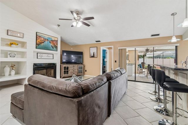 1563 MISTY PLATEAU TRAIL, Clearwater, FL 33765