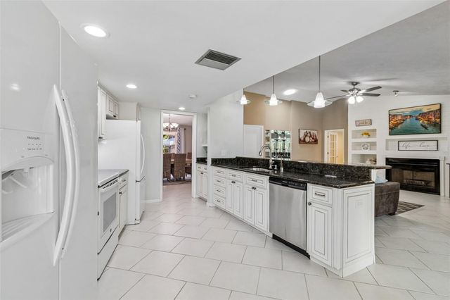 1563 MISTY PLATEAU TRAIL, Clearwater, FL 33765