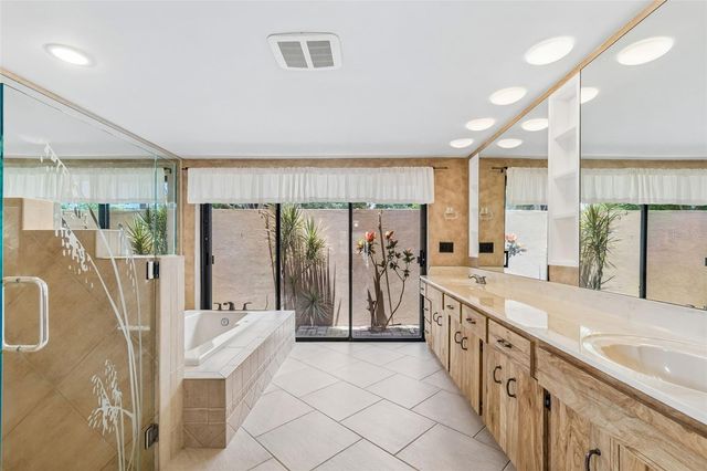 1563 MISTY PLATEAU TRAIL, Clearwater, FL 33765