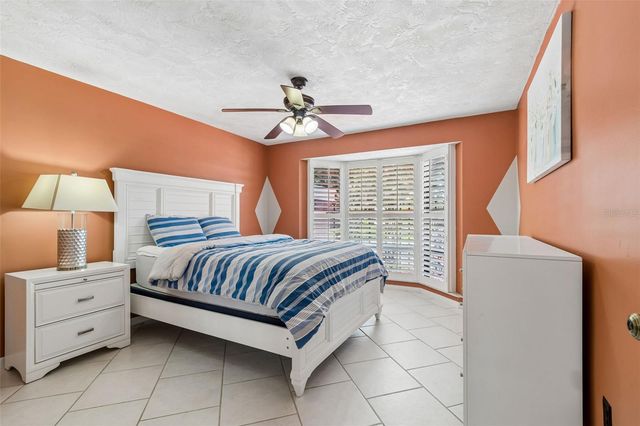 1563 MISTY PLATEAU TRAIL, Clearwater, FL 33765