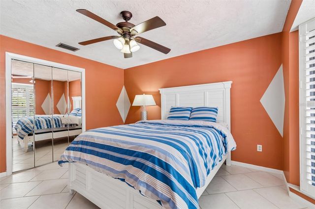 1563 MISTY PLATEAU TRAIL, Clearwater, FL 33765