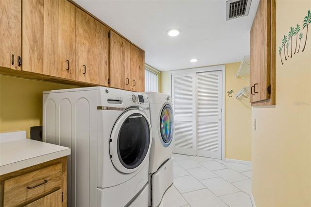 1563 MISTY PLATEAU TRAIL, Clearwater, FL 33765
