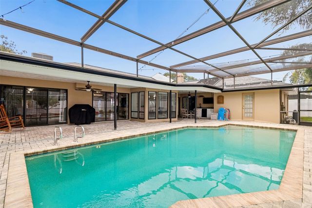 1563 MISTY PLATEAU TRAIL, Clearwater, FL 33765