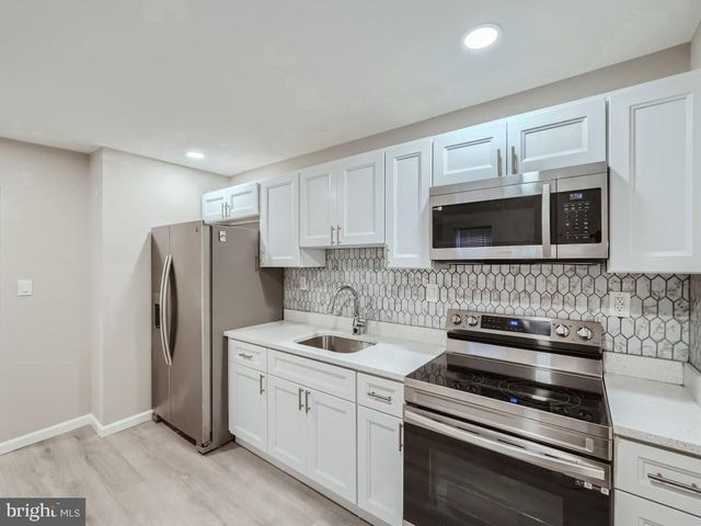 1324 W PRATT ST, Baltimore, MD 21223