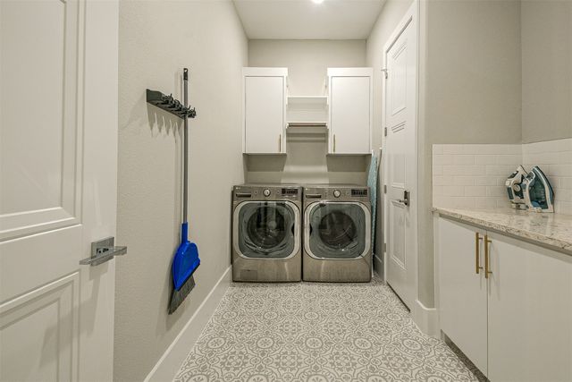 1508 Nomas Street, Dallas, TX 75212