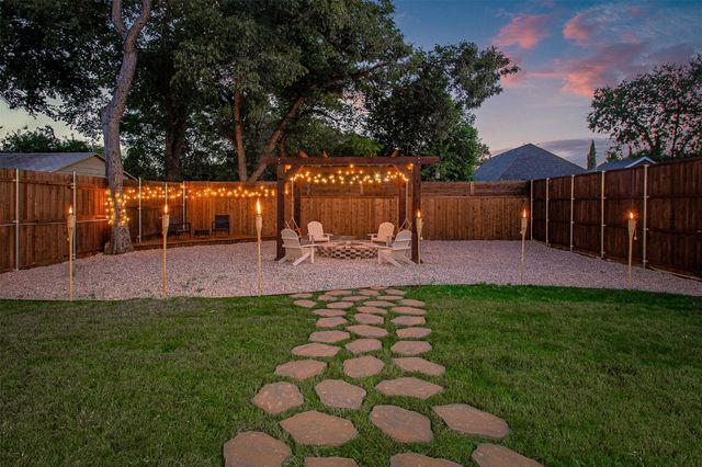 1508 Nomas Street, Dallas, TX 75212