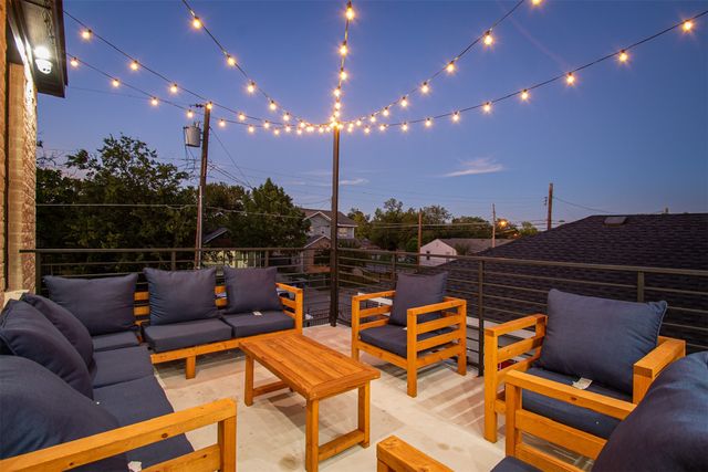 1508 Nomas Street, Dallas, TX 75212