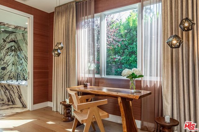 9024 Wonderland Park Avenue, Los Angeles, CA 90046