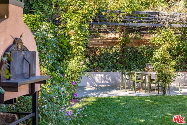 9024 Wonderland Park Avenue, Los Angeles, CA 90046