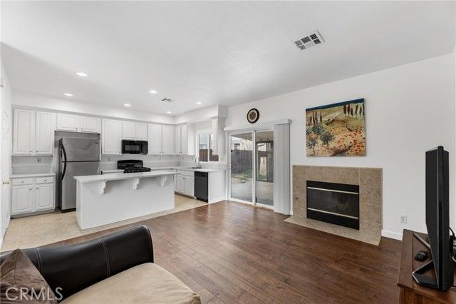 14529 Daisy Drive, Panorama City (los Angeles), CA 91402