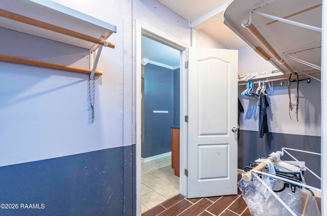 1049 Gary Drive, Breaux Bridge, LA 70517