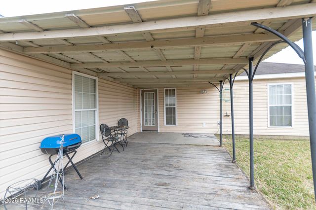 1049 Gary Drive, Breaux Bridge, LA 70517