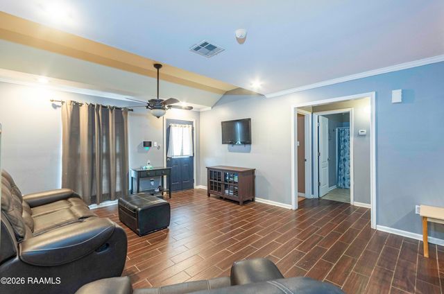 1049 Gary Drive, Breaux Bridge, LA 70517