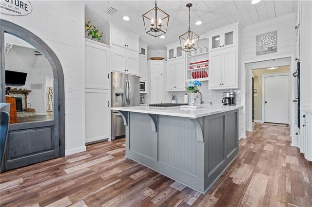 8100 Oak Hill Drive, Semmes, AL 36575