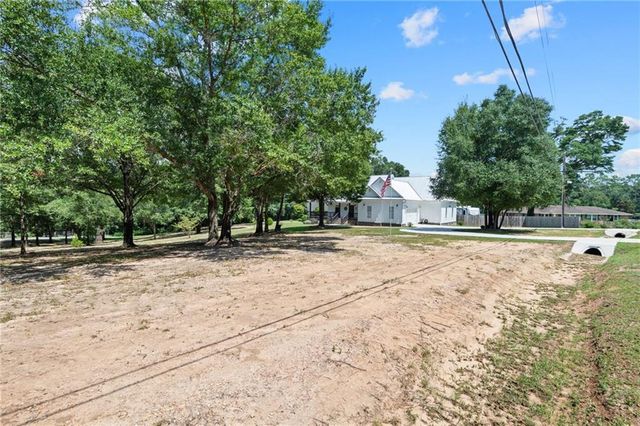 8100 Oak Hill Drive, Semmes, AL 36575