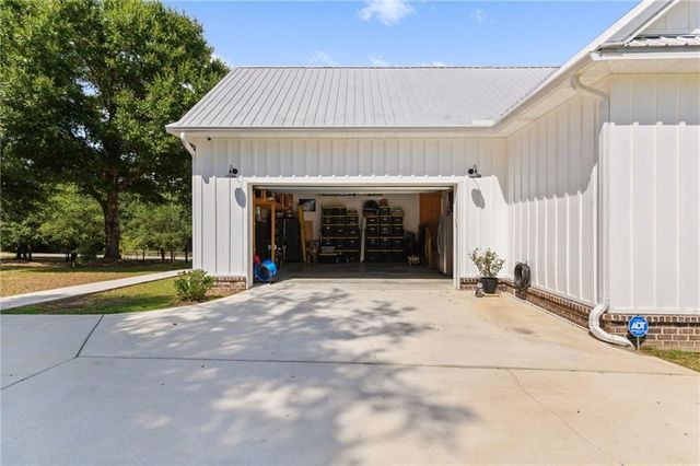 8100 Oak Hill Drive, Semmes, AL 36575