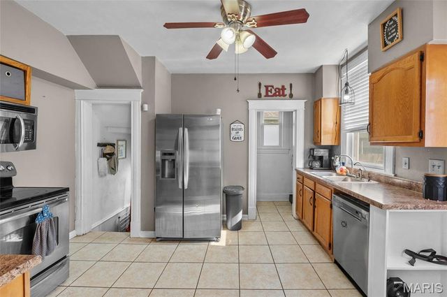408 Sycamore Street, Collinsville, IL 62234