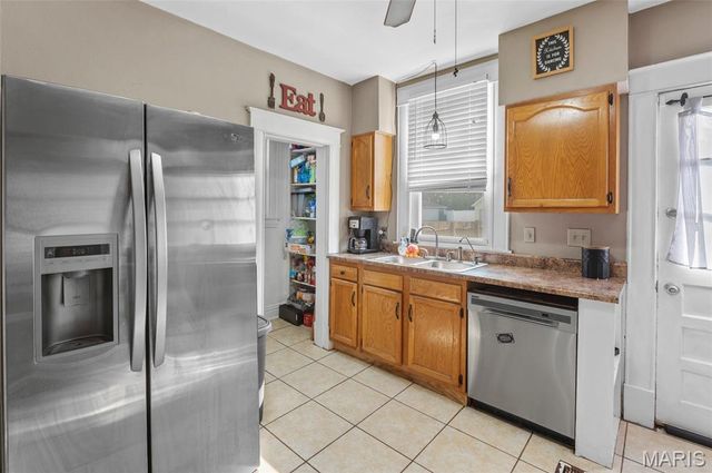 408 Sycamore Street, Collinsville, IL 62234