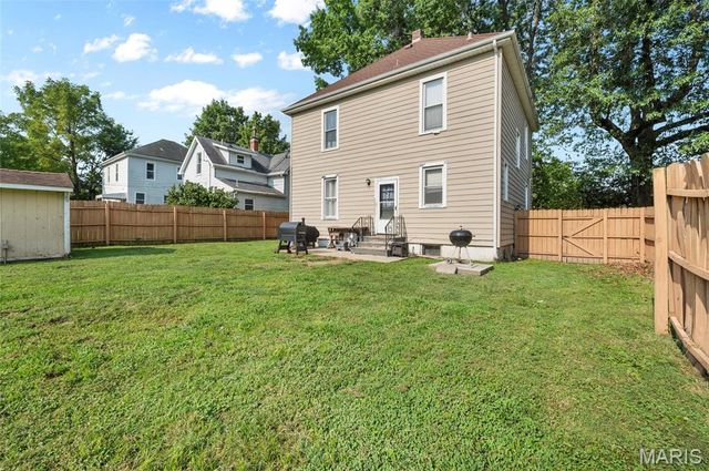 408 Sycamore Street, Collinsville, IL 62234