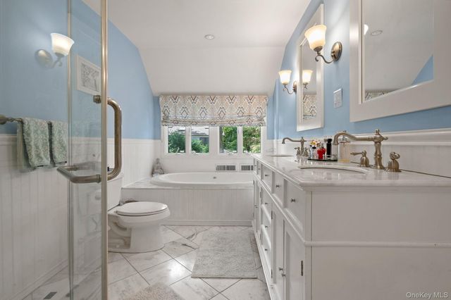 342 Woodbury Road, Cold Spring Harbor, NY 11724