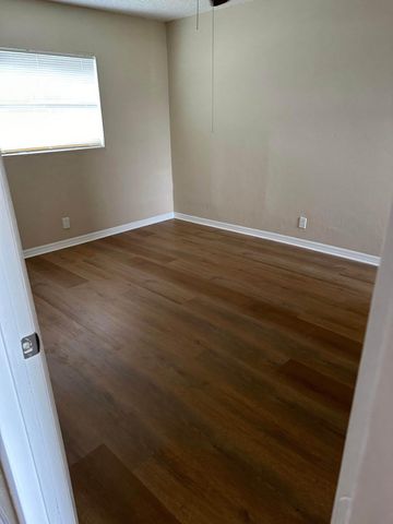 1275 NW 27th Avenue 1-2, Fort Lauderdale, FL 33311