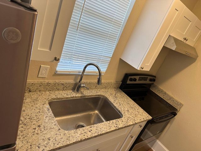 1275 NW 27th Avenue 1-2, Fort Lauderdale, FL 33311