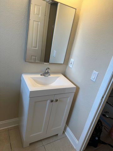 1275 NW 27th Avenue 1-2, Fort Lauderdale, FL 33311