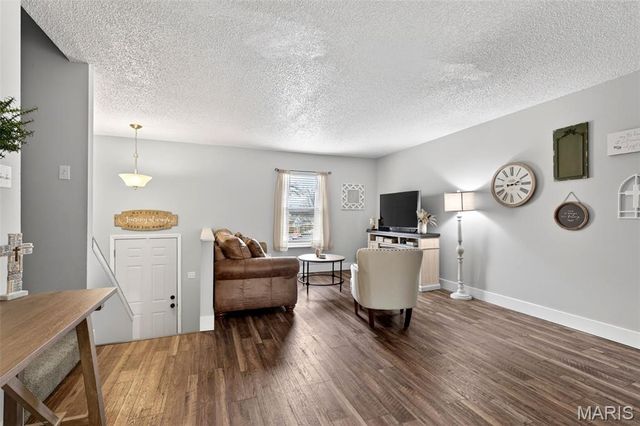 796 Delray Drive J, St Peters, MO 63376