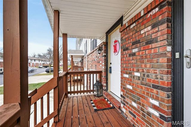 796 Delray Drive J, St Peters, MO 63376