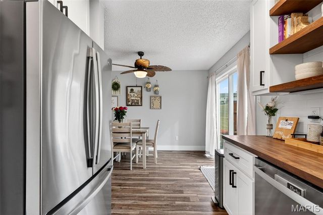 796 Delray Drive J, St Peters, MO 63376